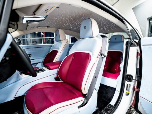 Used 2024 Rolls-Royce Spectre w/ Spectre Launch Package image 46