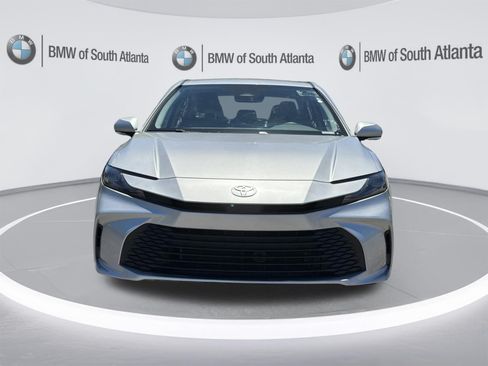 Used 2025 Toyota Camry LE AWD/4WD image 30