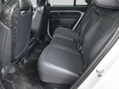 New 2026 Land Rover Defender 110 AWD/4WD image 6