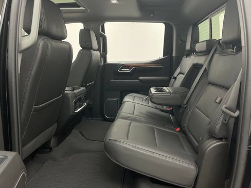 Used 2023 GMC Sierra 1500 Denali AWD/4WD image 43