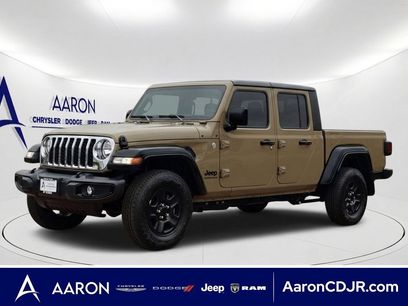 New 2026 Jeep Gladiator Sport