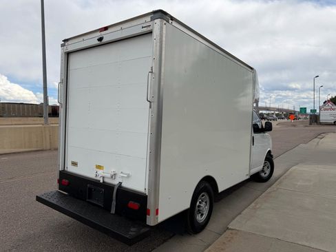 Used 2019 Chevrolet Express 3500 w/ Power Convenience Package RWD image 5