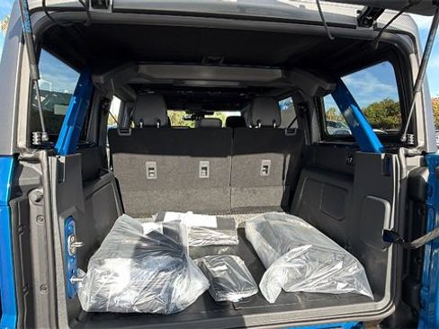 New 2025 Ford Bronco Badlands w/ Sasquatch Package image 13