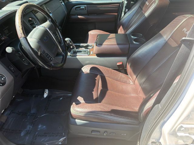 Used 2015 Ford Expedition Platinum RWD image 11