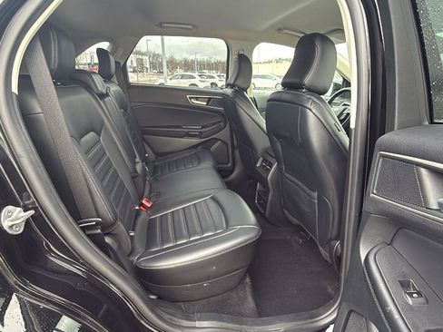 Used 2023 Ford Edge SEL image 21