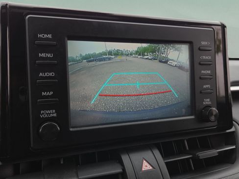 Used 2019 Toyota RAV4 XLE image 30