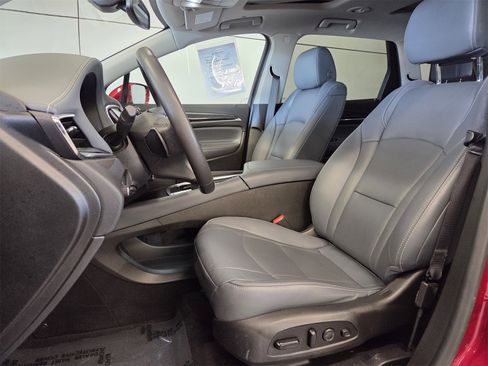 Used 2020 Buick Enclave Premium w/ Sun and Sites Package image 5