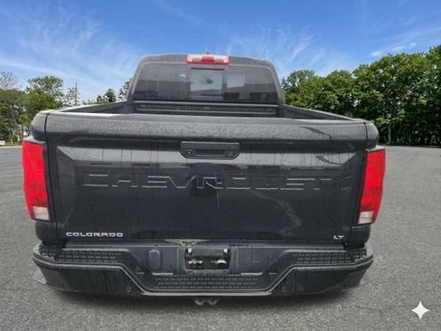 Used 2024 Chevrolet Colorado LT w/ LT Convenience Package AWD/4WD image 7