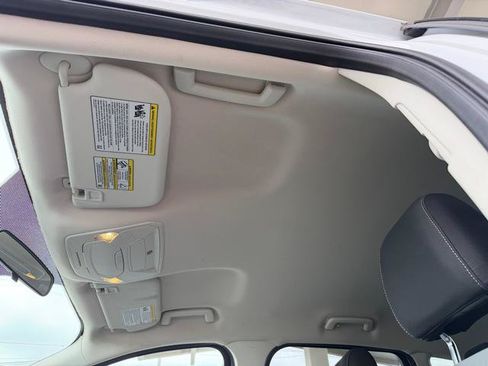 Used 2016 Ford Escape SE w/ Equipment Group 201A FWD image 15