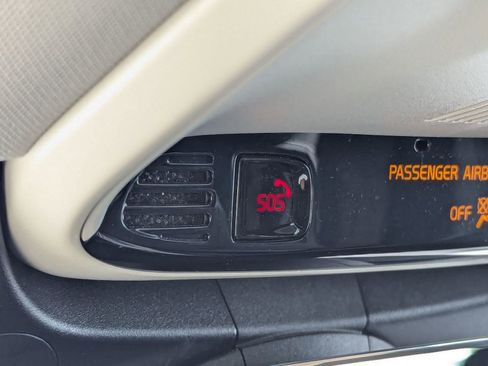 Used 2020 Volvo XC90 T5 Momentum w/ Protection Package Premier image 28