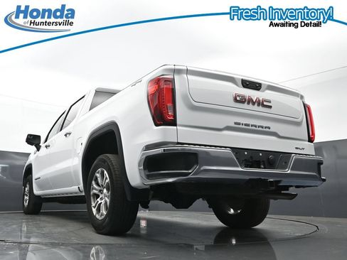 Used 2025 GMC Sierra 1500 SLT AWD/4WD image 32
