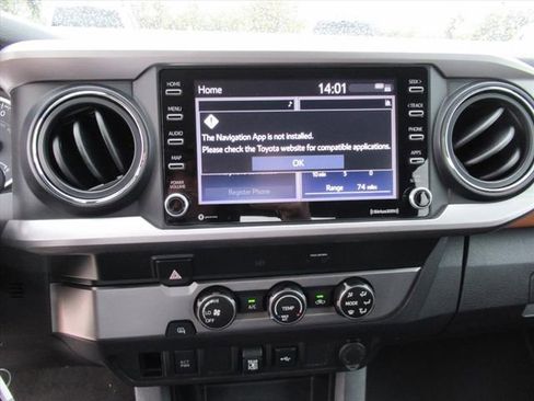 Used 2020 Toyota Tacoma SR5 image 22