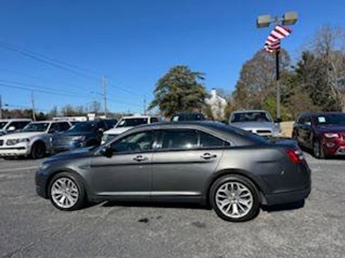 Used 2017 Ford Taurus Limited image 2