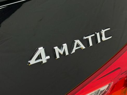 Used 2015 Mercedes-Benz GL 550 4MATIC image 12