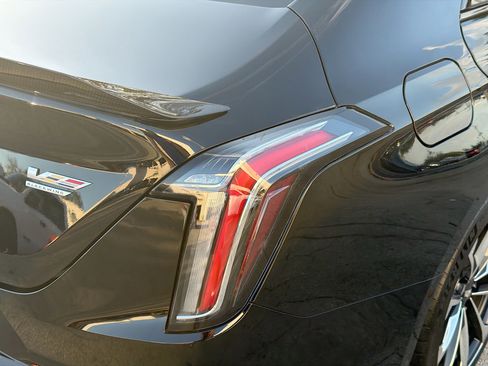 Used 2022 Cadillac CT4 V Blackwing w/ Carbon Fiber 1 Package image 28