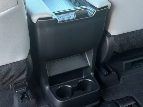 Used 2026 Toyota Sienna LE FWD image 14