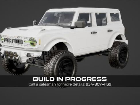 Used 2025 Ford Bronco 4-Door image 1