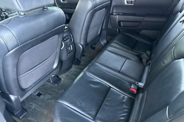 Used 2014 Honda Pilot Touring image 12