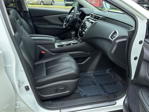 Used 2024 Nissan Murano SV FWD image 13