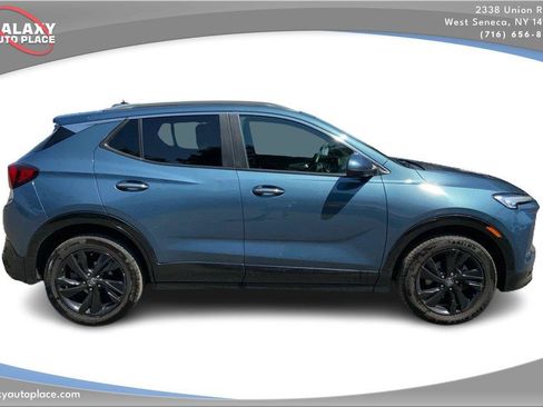 Used 2024 Buick Encore GX Sport Touring AWD/4WD image 4