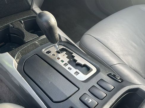 Used 2005 Toyota 4Runner Limited image 24