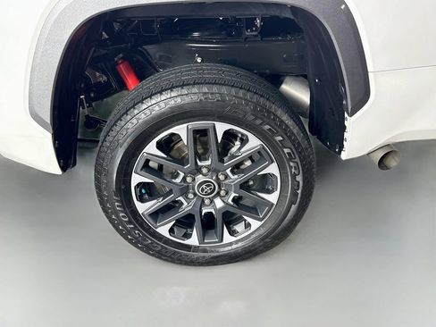 Used 2024 Toyota Tundra Limited AWD/4WD image 20