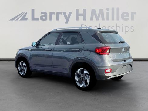 New 2026 Hyundai Venue SEL FWD image 4