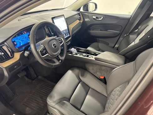 Used 2026 Volvo XC60 B5 Plus w/ Climate Package AWD/4WD image 18