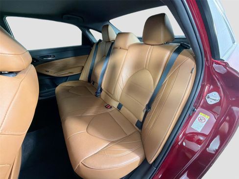 Used 2019 Toyota Avalon Limited w/ Advanced Safety Package FWD image 25