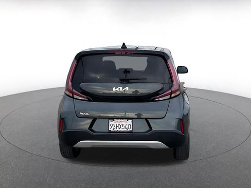 Used 2025 Kia Soul LX w/ LX Technology Package image 12