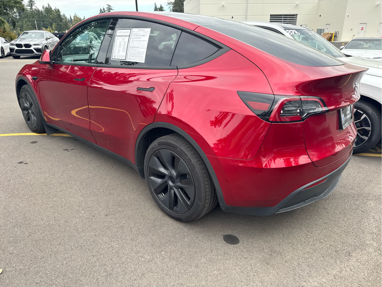 Used 2024 Tesla Model Y Long Range AWD/4WD image 4