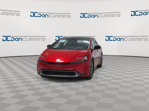 Used 2024 Toyota Prius XLE image 4