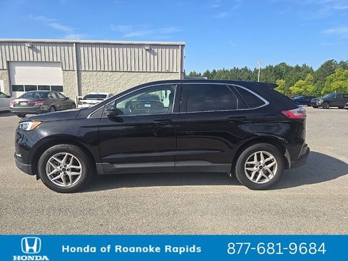 Used 2024 Ford Edge SEL AWD/4WD image 3