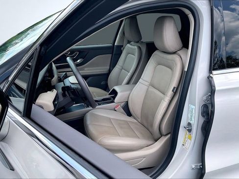 Used 2023 Lincoln Corsair Reserve FWD image 22