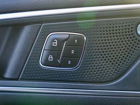 Used 2019 Ford Edge ST w/ Equipment Group 401A image 33