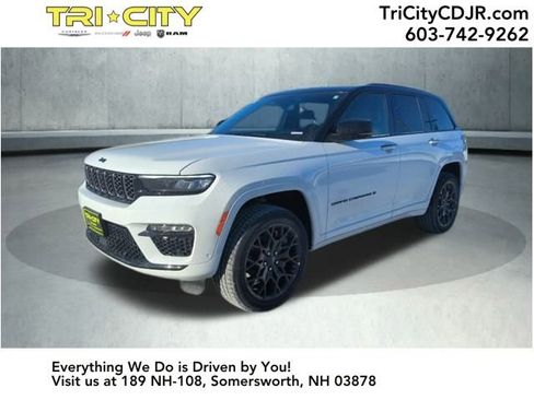 New 2025 Jeep Grand Cherokee Summit image 1