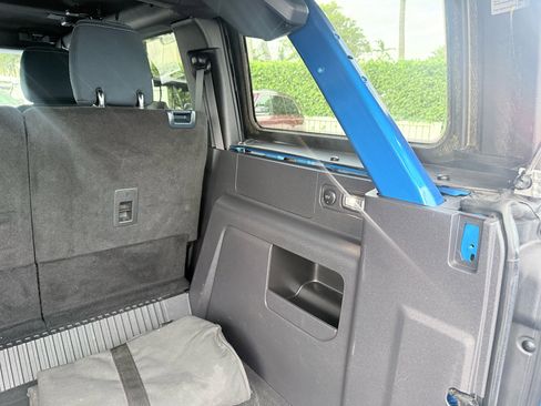 Used 2022 Ford Bronco Outer Banks image 16