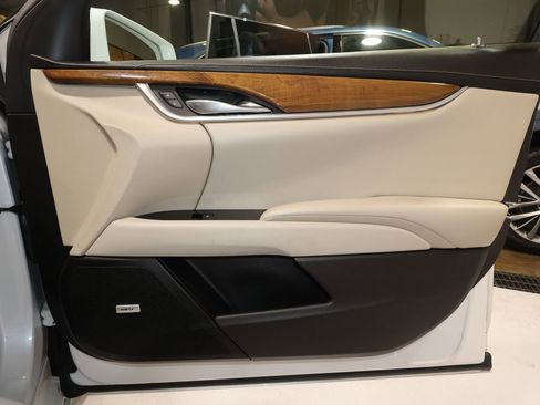 Used 2018 Cadillac XTS Luxury w/ Driver Awareness Package image 19