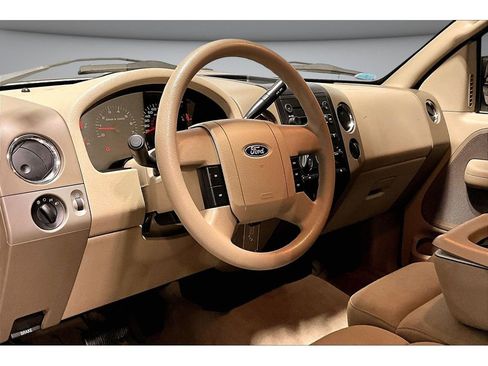 Used 2005 Ford F150 XL AWD/4WD image 16