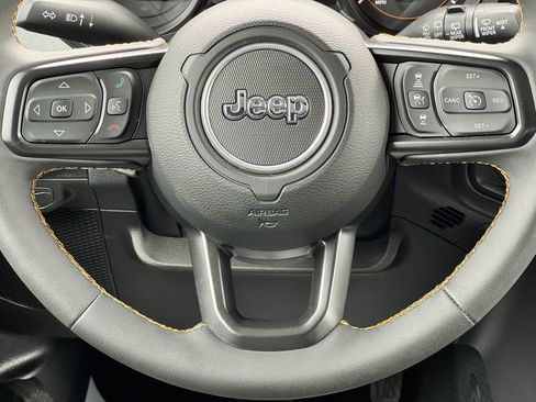 Used 2024 Jeep Wrangler Unlimited Sport AWD/4WD image 20