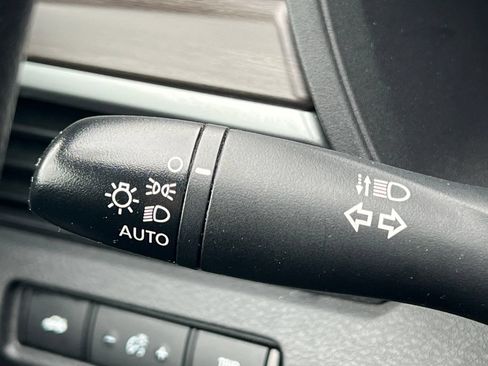 Used 2024 Nissan Altima 2.5 SV FWD image 18