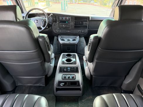Used 2013 GMC Savana 1500 RWD image 39