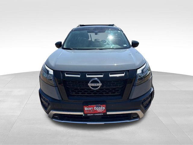 Used 2024 Nissan Pathfinder Rock Creek AWD/4WD image 2