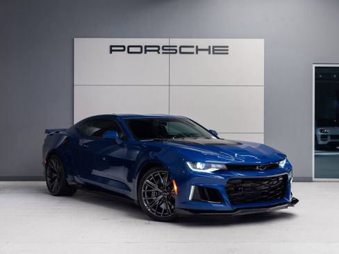 Used 2024 Chevrolet Camaro ZL1 RWD image 9