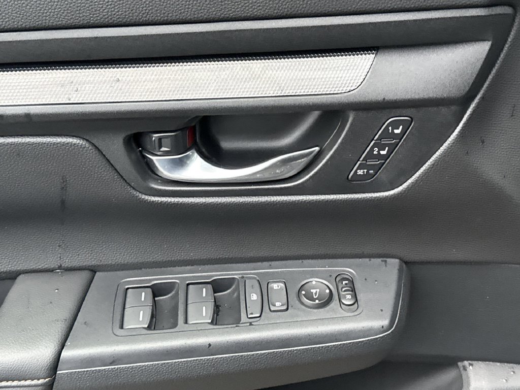 Used 2025 Honda CR-V Sport-L image 15
