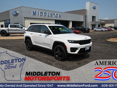 Used 2023 Jeep Grand Cherokee Altitude