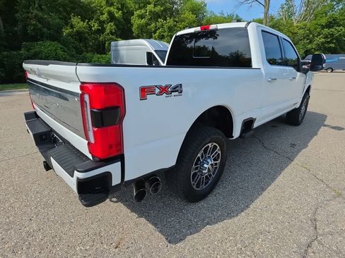 Used 2023 Ford F250 Limited w/ FX4 Off-Road Package AWD/4WD image 10