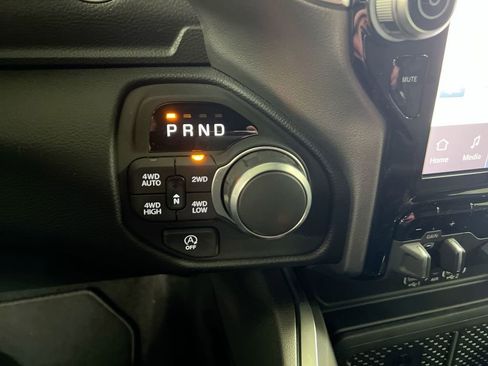 New 2026 RAM 1500 Big Horn AWD/4WD image 18