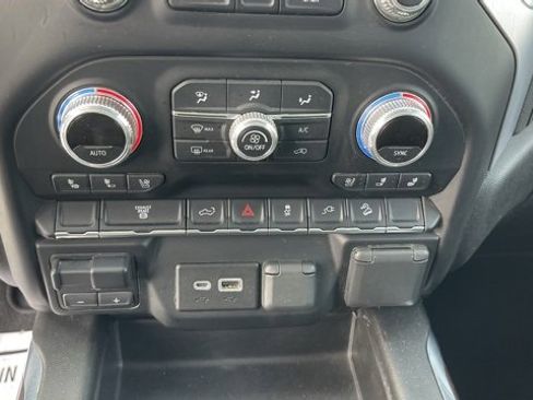 Used 2022 GMC Sierra 2500 SLT image 16