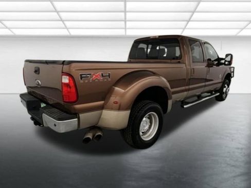 Used 2011 Ford F350 Lariat w/ Lariat Interior Pkg image 8